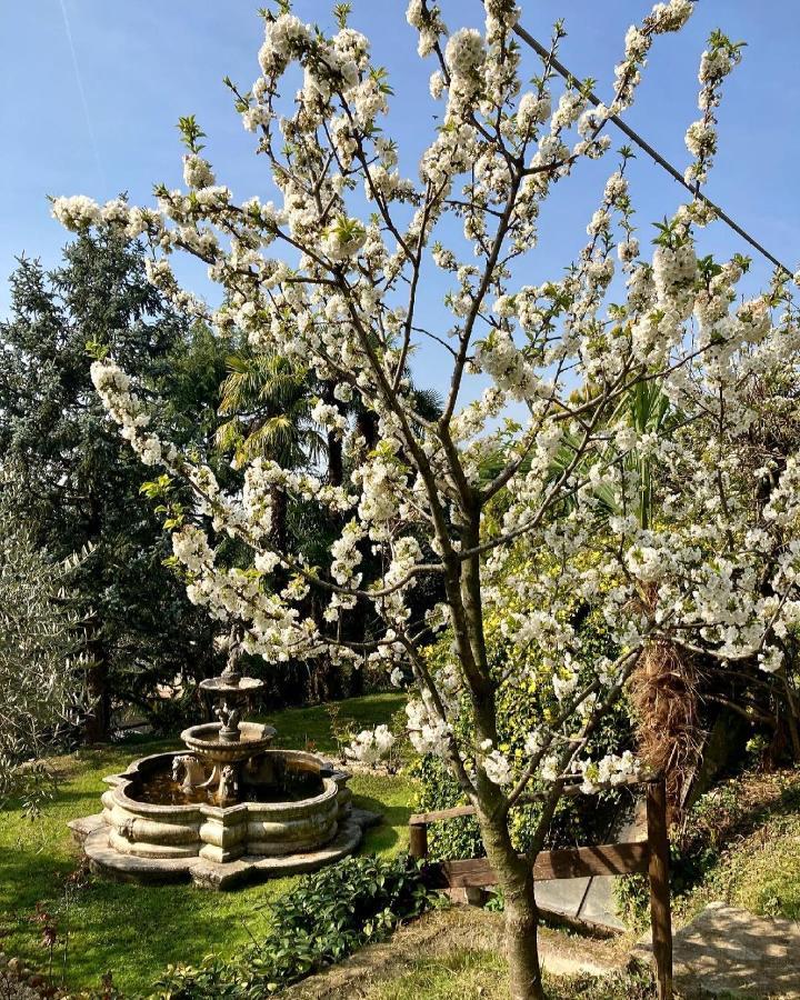 Torre De Salis Bed & Breakfast Gussago Bagian luar foto