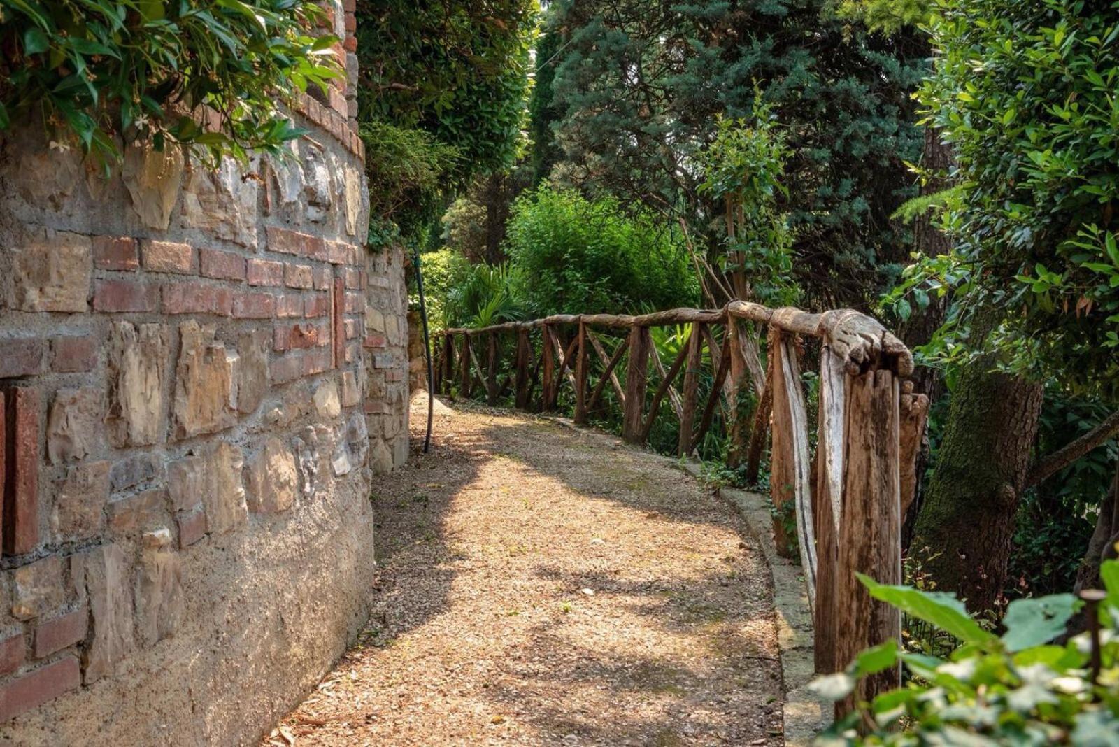 Torre De Salis Bed & Breakfast Gussago Bagian luar foto