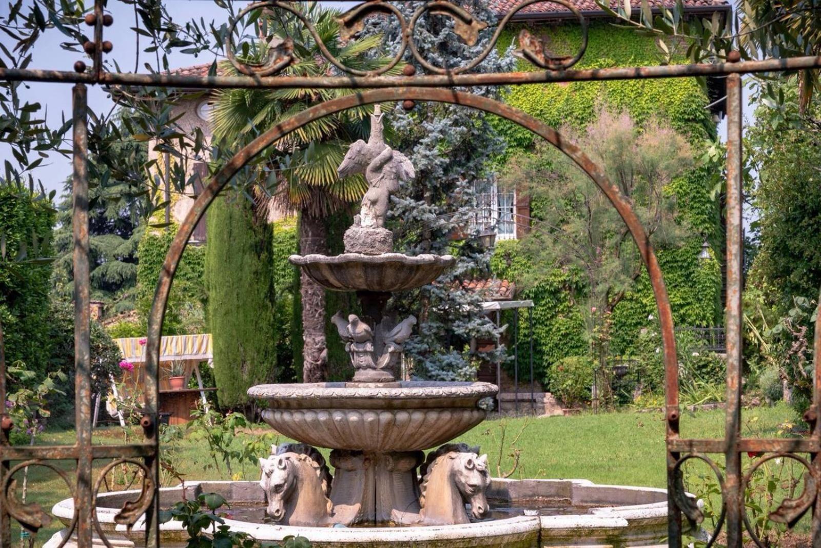 Torre De Salis Bed & Breakfast Gussago Bagian luar foto