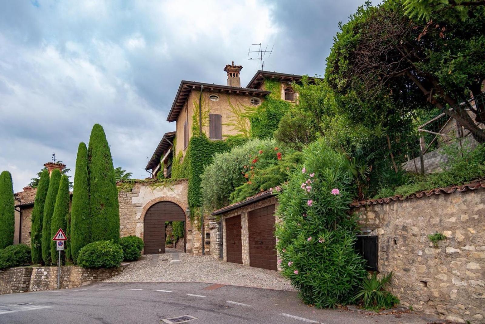 Torre De Salis Bed & Breakfast Gussago Bagian luar foto