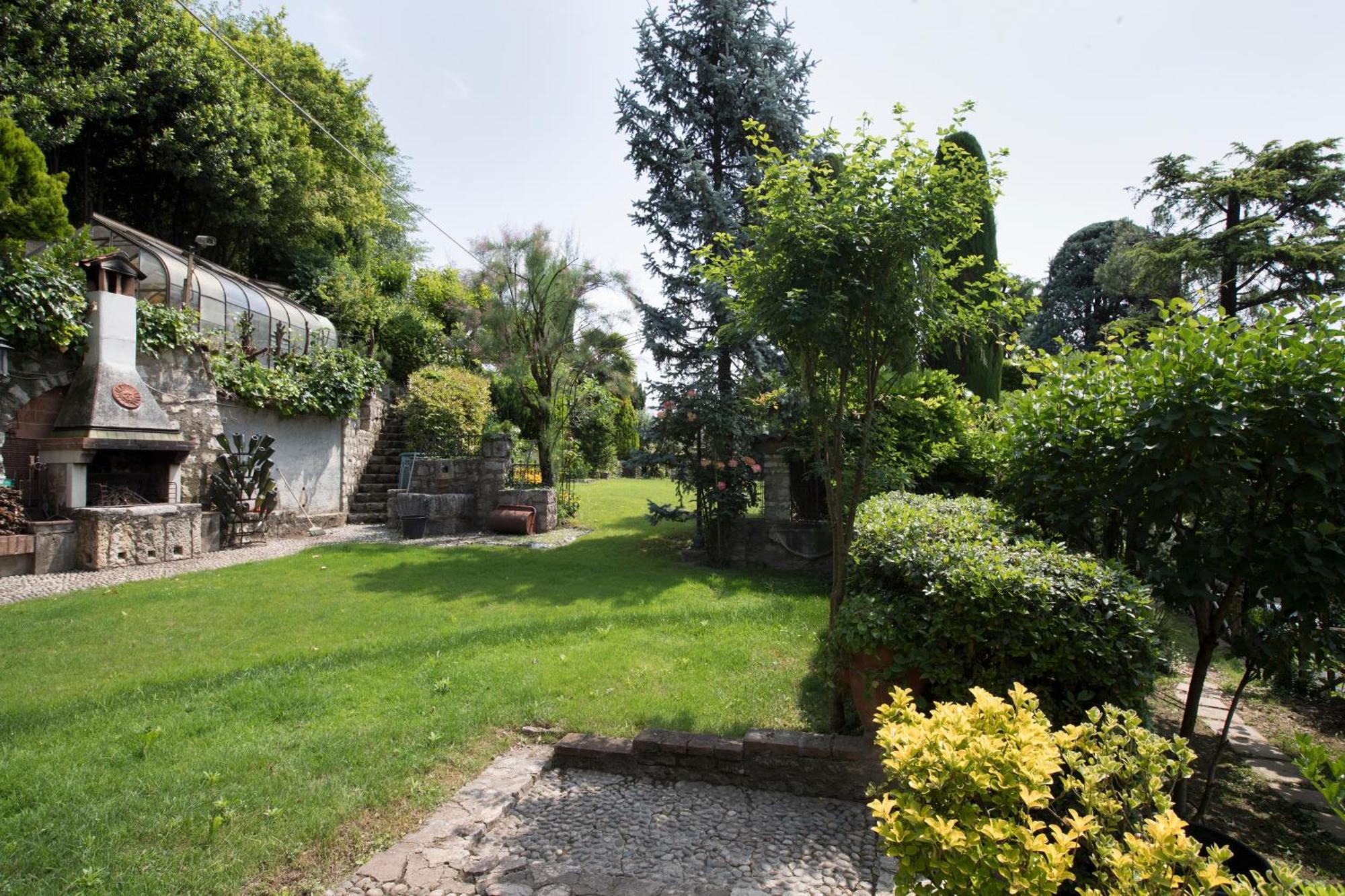 Torre De Salis Bed & Breakfast Gussago Bagian luar foto
